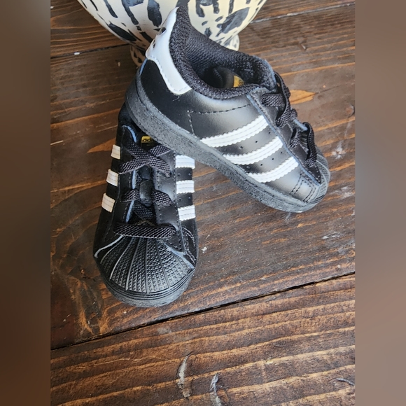 Adidas Shoe Bundle - Picture 2 of 3